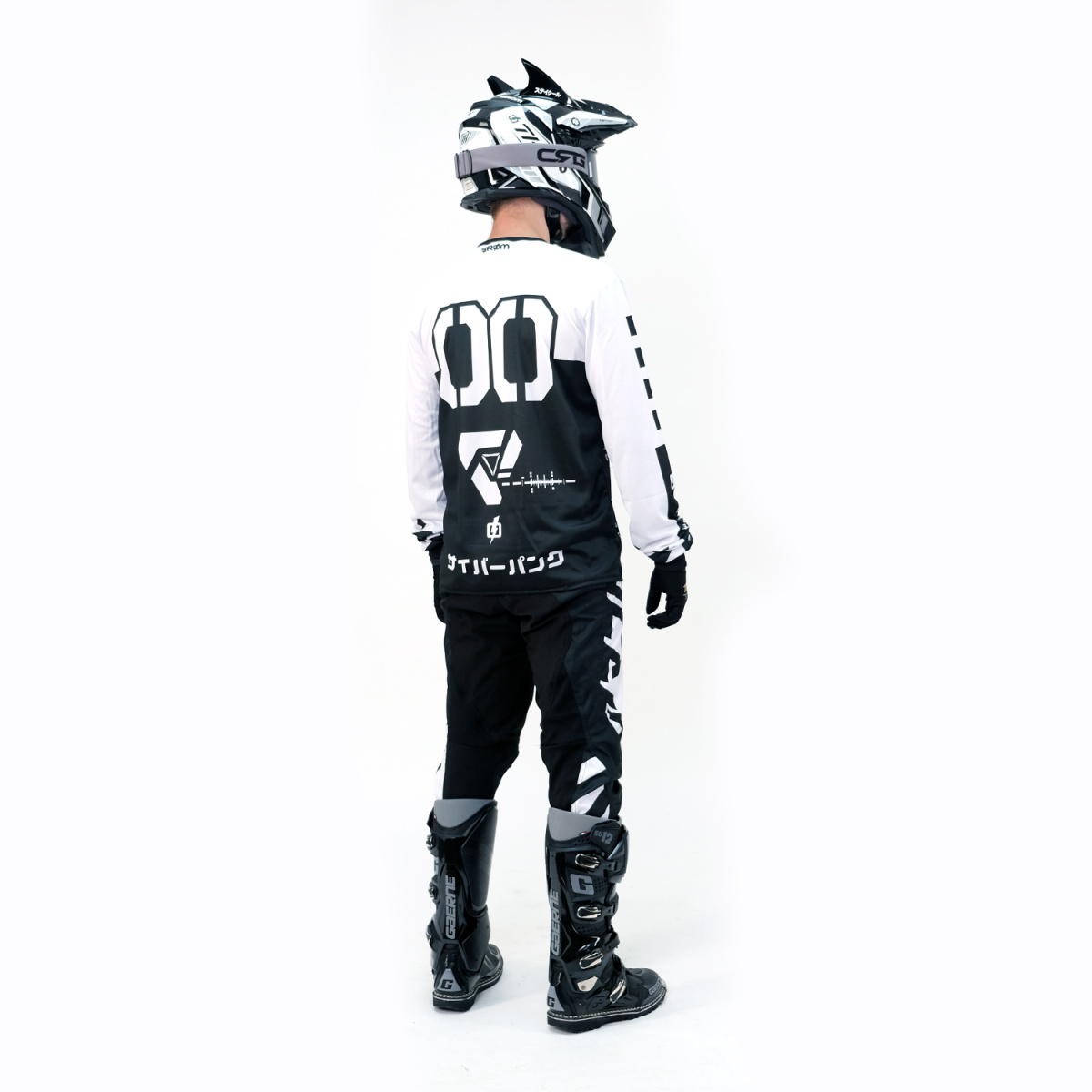 N10
